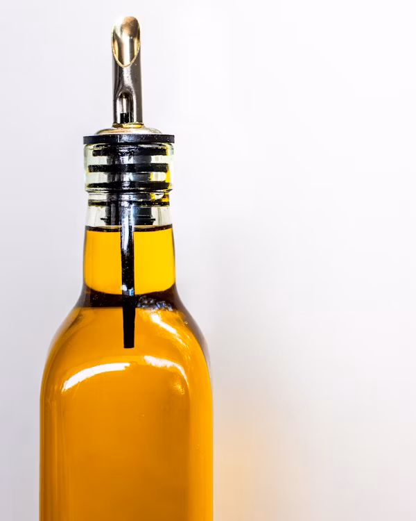 photo 1552592074 ea7a91b851b3